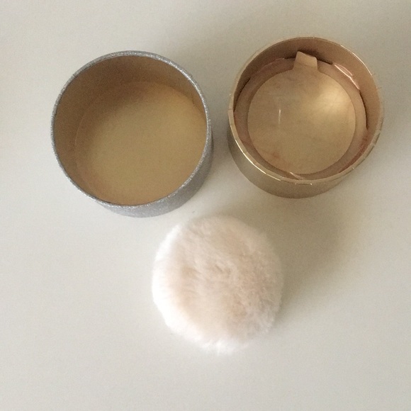 Mac Mariah Carey Touch My Body Powder - Picture 2 of 5